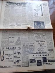 Cumhuriyet Gazetesi - 23 Ekim 1957 - Son Üç Gün Yazan Nadir Nadi Köşe Yazısı - Seçim Kampanyası Bu Akşam Sona Eriyor - İsmet İnönü Dün Ankara'da Adnan Menderes'e Cevap Verdi - Adnan Menderes Demokrat Partililer Arasında Zengin Olmadığını Söyledi Fotoğraf - Fuat Köprülü Dün Adnan Menderes'e Cevap Verdi - Şemsettin Günaltay'ın Adnan Menderes'e Sorduğu Sorular - Demokrat Parti Ağrı İsyanını İstismara Kalkıştı - Üniversitelilerle Demokrat Parti'liler Arasında Dün Geceki Hadise - 20 Liraya Bir Yahudi Nakleden M. Kenan Kan Yazı Dizisi - İblisin Kızı Yazan Guy Des Cars Yazı - Kime Neden Rey Vereceğiz Yazan Burhan Felek Köşe Yazısı - Behzad Budak Ve Raşid Rıza'nın 50. Sanat Yılları Fotoğrafı - İstanbul Müstakil Mebus Adayı Tarık Yakova Ne Diyor - Pasifik Cehennemi Filmi Ar Sinemasında - Şevket Yücesaz Orkestrası Manhattan Pavyonda - Atletizm Sahalarına Bir Yıldız Doğuyor Mustafa Mavi Engin - Eşfak Aykaç Sert Fakat Haklı Konuştu - Sana Nebati Margarin - Yalçın Granit Basketbol Oynayabilecek