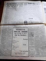 Cumhuriyet Gazetesi - 17 Eylül 1954 - Nutkun İki Esaslı Noktası Yazan Doğan Nadi Köşe Yazısı - Başvekil Adnan Menderes Dün Afyon'da Mühim Bir Nutuk Söyledi - Müslüman Kardeşlerin 3 Temsilcisi Ankara'da - Temsilciler Türkiye'de De Filistin'i Yahudilerden Kurtarma Cemiyeti Kurmak İstediklerini Söylüyorlar - Gülhane Yolsuzluğu Mesulleri - 5. Beynelmilel Sanat Tenkidçileri Kongresi Yazan Selmi Andak - Celal Bayar Ankara'ya Hareket Etti - Belediye Ve Muhtar Seçimleri - Adsız Sultan Yazan Kemal Ragıp Yazı Dizisi - Milli Müdafaa Vekili Ethem Menderes Ankara'ya Gitti - Cibali Karakolu Muammer Karaca Tiyatrosunda - Hala Tanıtamadık Mı Yazan Burhan Felek Köşe Yazısı - Kansere Karşı Yeni Bir İlaç - Mithatpaşa Stadında Gece Maçları Yapılacak - Beşiktaş İsrail'e Gidiyor -  Bir Askeri Lig İhdası Artık Zarurettir Yazan Sulhi Garan - Resimli Romanımız Yeşil Saksı Yazan George Simenon - İstanbul At Yarışlarının Son Haftası - Roja Briyantin - Cutex Tırnak Cilası - Aydın Okul Şişli Bomonti Şubesi