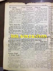 YENİ KÖROĞLU GAZETESİ - 1 MART 1933 - SAYI: 506 - AVRUPA DEVLETLERİ ARASINDA HARP HEVESLERİ ARTTI - GENÇLER NEDEN EVLENMİYORLAR? METRES USULÜ ALDI, YÜRÜDÜ! BU, NÜFUS İÇİN ÇOK ZARARLI OLUYOR! - ARAPÇA EZANCILAR ÇORUM YOLUNDA! - CİN AHMET GİBİ OLMASIN - DEFİNE BÖYLE OLUR - AMMA BABA! - KADININ FENDİ 2 ERKEĞİ YENDİ! - CAMI ÇERÇEVESİ İNEN FRENK! - İZMİR'DE YENİ HAPİSHANE - GİTTİ GİDER DAHİ GİDER - SİNEMA MELEK & SİNEMA ELHAMRA, BİR GECENİN ŞARKISI, JEAN KEPURA - KİM KİME PUSU KURUYOR? - TÜRK KIZI - KALDIRIM FUHŞU - YÜZBAŞI CELAL - HALİFE İLE HÜLAGU, İSLAM TARİHİ, ARAP HİLAFETİ TARİHE GÖMÜLDÜ VE HÜLAĞUNUN KURDUĞU İLHAN DEVLETİ YILLARCA PAYİDAR OLDU, ZİRAAT BANKASI - KÖY MEKTEBİ YENİ TÜRKİYE'NİN TEMEL TAŞI OLACAKTIR, DENİZLİ KADIKÖY NAHİYESİ MUALLİM SUPHİ BEY VE TALEBELERİNİN 1933 YILI FOTOĞRAFI