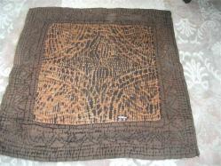 ESKİ - ANTİKA BİR BEBEK YORGANI - 84X87 CM