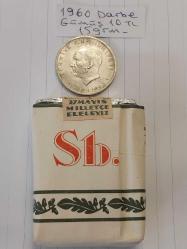 27 Mayıs 1960 DARBE Hatırası Gümüş 10 tl. Ve Subaylara Mahsus 27 Mayıs 1960 Milletle Elele Yazılı Dolu Sigara Paketi. Koleksiyonluk. Para 15 gr.