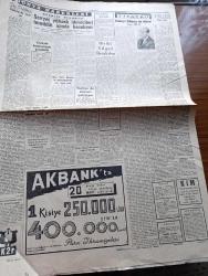 Cumhuriyet Gazetesi - 18 Ocak 1962 - Başbakan İsmet İnönü Demokrasiden Vazgeçilmeyecek  Dedi - Bir İki Yıl Geri Bırakılsa Yazan Nadir Nadi Köşe Yazısı - Dominikte İktidarı Dün Bir Sivil Askeri Cunta Ele Aldı - Ragıp Gümüşpala Adalet Partisi Ve CHP Gericilik Ve Komünizmi Tenkil Edecektir Dedi - Kayseri'de 4 Yassıada Mahkumuna Dün Geniş Çapta Tezahürat Yapıldı - Erguvan Ağacı Yazan A. J. Cronin Yazı Dizisi - Soğuk Algınlığına Karşı Vicks - Tiyatro Cüneyt Gökçer Ne Diyor Yazan Lütfi Ay - Devlet İşleri Yazan Burhan Felek Köşe Yazısı - Mussolini'nin Oğlu İle Sophia Loren'in Kız Kardeşi Üç Mart'ta Evleniyorlar - İstatistikler Fransız Halkının Brigitte Bardot'tan Bıktığını Söylüyor - Bay Oscar Karikatür - İstanbul'un Taşı Toprağı Yazan Orhan Kemal Yazı Dizisi - Bugünkü Radyo Programı - Dolmabahçe Stadına Nihayet Dün Işıklandırma Direklerinin İlki Dikildi - İstanbul Kız Lisesi Voleybolda Şampiyon - Fenerbahçe Beşiktaş Rövanşı Oynuyorlar - Gripin