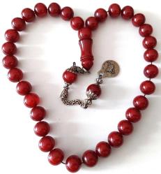 OSMANLI DÖNEMİ MALZEMEDEN YAPILMA ŞIKIR ŞIKIR HARİKA KIRMIZI RENKLİ YELPAZELİ GÜMÜŞ PÜSKÜLLÜ MUHTEŞEM SIKMA KEHRİBAR TESPİH 4ZZ2RR ÇOK NADİR