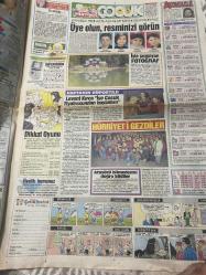 HÜRRİYET GAZETESİ HÜRRİYET KELEBEK TV GAZETESİ - 4 Aralık 1993 - Gündüz Tezmen-koç-Aslan-yay-boğa-Başak-oğlak-ikizler-Terazi-kova-yengeç-akrep-balık-Muhteşem Nejad-Güzin Abla-güngörmüşler-bizimkiler-fatoş-dedektif Nik-Cengiz Semercioğlu-Yıldırım Cavlı-Harun kolçak-Necla akben-Sibel Tüzün-Fırat dur-mahsun Kırmızıgül-Ayşe Tunalı-Erol Işık-Hülya Uğur-Necla Akb-Türkan Şoray-Kadir İnanır-Erol Taş-Tarık Tarcan-Yıldırım ağabey-Ahmet koraltürk-Nilüfer-zemin-Murat Can Şıldak-aşkın bir-Mine koşan-Pınar Özçelik-Eda Günay-Buket incesu