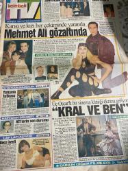 HÜRRİYET GAZETESİ HÜRRİYET KELEBEK TV GAZETESİ - 8 Haziran 1993 - Gündüz Tezmen-koç-Aslan-yay-boğa-Başak-oğlak-ikizler-Terazi-kova-yengeç-akrep-balık-Muhteşem Nejad-Güzin Abla-güngörmüşler-bizimkiler-fatoş-dedektif Nik-Cengiz Semercioğlu-Yıldırım Cavlı-Gönül Yazar-Nil Ünal-Mete akyol-Cem Özer-Yasemin Evcim-laf lafı açıyor-kral ve ben-Tansu Çiller-Nurettin Sözen-sabahat Darendeliler-Erol Güler-Mehmet Ali erbil-nergiz kumbasar erbil-kayıp kızlar-Tarık Akan-ahut Tuğba-Çiğdem Tunç- güneşli bataklık-Hakan balamir-Aytaç Arman-Semra Özdamar-anneler ve kızları-yarıştan koptular-Amerika’da dört büyük TV dizisi sona erdi-Haşim Öz-yönetmen ve sanatçı dayanışması-Emrah - İdil Koleksiyon