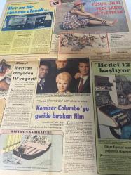 HÜRRİYET GAZETESİ HÜRRİYET KELEBEK TV GAZETESİ - 5 Temmuz 1976 -güneş tecelli-Ajda Pekkan kendine dudak arıyor-kadında yaş dönümü-ünlülerin dolu işleri şimdi ne yapıyor-prenses Fevziye-Süreyya-Kral Karlos eşi Sophie ve çocukları-yarışma-İstanbul Festivali'nde iki büyük kadın sanatçı boyunuzu uzatınız Mesut mertcan radyodan TV'ye geçti-komiser Kolomb'u geride bırakan film-hedef 12 başlıyor-Füsun Önal yedi şarkı söyleyecek-ve bir sinema olacak-haftanın karikatürü