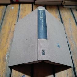 Gökyüzü Mavi Kaldı (Bez Ciltli Özel Baskı )