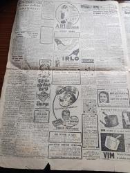 Cumhuriyet Gazetesi - 25 Eylül 1954 - Doğu İllerimizi Karadenize Bağlayan Yeni Kara Yolları - Tıp Kongresi - Cumhurreisi Celal Bayar'ı Aydın'a NATO Komutanı Uğurladı Fotoğraf - Radyo İle Sevkedilen Mermiler - Tren Yolcu Tarifelerine Yüzde 25 Zam Yapıldı - Talebeler Siyasetle Uğraşmalı Mı - Kıbrıs Davası Genel Kurul Gündemine Alındı - 1001 Kuyu Yazan Va Nü Yazı Dizisi - Londra Geceleri Yazan Robert Fabian Yazı Dizisi - Migros Kamyonlarına İki Buzdolabı Konulacak - Müslüman Kardeşler Cemiyeti Albay Nasr İle Mücadeleye Devam Ediyor - İngiliz Fizikçisi John Bernal'a Stalin Mükafatı - İş Ciddileşti Yazan Burhan Felek Köşe Yazısı - Türkiye Yelken Şampiyonası - Sabite Tur Gülerman Beyaz Park'ta - Bugünkü Radyo Programı - Bahçeden Bir Adam Girdi Yazan Perihan Zorlu Yazı Dizisi - Resimli Roman Yeşil Saksı Yazan George Simenon - Mayfer Revüsü Tepebaşı Cumhuriyet Pavyon Ve Lokantasında