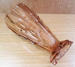 ViNTaGe AVRUPA KriSTaL BÜYÜK VAZO........HaFiF KuSuRLu