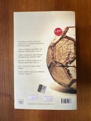 Futbol Dünyayı Nasıl Açıklar : Kızılyıldız Taraftarı Nasıl Sırp Ordusunun Askerine Dönüştü ?