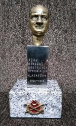 Pirinç ATATÜRK Biblosu Granit Kaideli  Orta bölüm Çelik Antika Biblo Orjinal Üründür Nadir Bulunur (Yükseklik 20 cm)