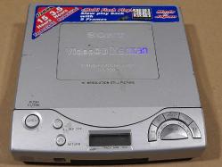 SONY DISCMAN D-V7000 VIDEO CD PLAYER ( ARIZALI - AÇIKLAMAYI OKUYUNUZ)
