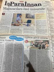 SABAH İŞ PARA İNSAN GAZETESİ DOĞUM GÜNÜ GAZETESİ - 13 Eylül 1998 - Deulcom mezunları-Melih arat-Rakibe Altuntaş-Ayşen Cem-SAP Türkiye Genel Müdürü Behçet Yanmaz-Panaroma-Yurtdışındaki iş olanakları-Dr.Alaeddin Asna-Akbank-Türk Ekonomi Bankası-Demirbank-İlke danışmanlık hizmetleri-General Finans-Arthur Andersen-Isısan-Franchısıng Semineri-Maıl Boxes ETC-Raks şirketler grubu-Sabah dergi grubu-Adecco-IMSA Türkiye-Hyundaı-Megavizyon-Draeger-Human Resources Internarıonal-Meditel Limited-Baybars Altuntaş-Bizimgaz yönetim kurulu Başkanı Erol Baştuğ-Finansman Müdürü Burhan Çamlıca-Pazarlama müdürü Coşkun Saatçi-Satış Müdürü Erdem Sevin-Yurtdışından mal talepleri-Mağazacılara özel üniversite-AMD Yönetim Kurulu Üyesi ve Eğitim Sekreteri Şükrü Aslanyürek-KalDer İcra Kurulu Üyesi Tuğrul Çelebi-Türk Eğitim Vakfı
