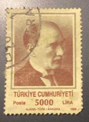Türk Pulu - Turkish Stamp - Postadan Geçmiş Pul Filateli -  DAMGALI - ATATÜRK TEMALI PUL , 5000 LİRA - Türkiye Cumhuriyeti - NOSTALJİK DOĞUM GÜNÜ HEDİYESİ