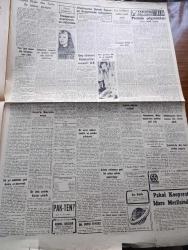 Cumhuriyet Gazetesi - 10 Nisan 1958 - Profesör Hüseyin Nail Kubalı Dün Kürsüsüne İade Edildi - Hüseyin Nail Kubalı'ya Sorulan Sorular - İstanbul'da İstimlak Faaliyeti - Subayların Memurların Aylıkları Arasında Eşitsizlik Kaldırılıyor - İngiliz Elçisi James Bowker Dün Fatin Rüştü Zorlu İle Görüştü - Elazığlı Öğrenciler Kıbrıs'a Gönderecekleri Bir Bayrak İçin Kan Vermekteler - Mareşal Fevzi Çakmak'ın 8. Vefat Yıldönümü - Bir Yıl Müddetle Yeni Bir Banka Açılmayacak - Celal Bayar'ın Almanya Ziyareti - Üçüncü Alev Yazan Nihal Karamağaralı Yazı Dizisi - Laiklik İnkılabının Yıldönümü - Personel Kanunu Münasebetiyle Yazan Burhan Felek Köşe Yazısı - Migros'u Islah Etmeli - Hipnotizmanın Tıpta Yeni Bir Zaferi - Ulus Gazetesi Dün Bir Ay Müddetle Kapatıldı - Manchester Milan Maçlarının Tarihleri Belli Oldu -  İzmir'in Şampiyonu Altay Fotoğraf - Fenerbahçe Dün İstanbul'a Döndü - Milli Takımımız Dün Akşam Belli Oldu - Spor Sarayına Şekil Veriliyor - Beynelmilel Güreş Federasyonu Başkanı Vehbi Emre