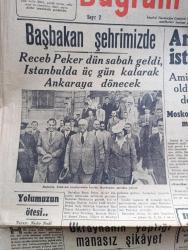 Bayram Gazetesi - 29 Ağustos 1946 -Yolumuzun Ötesi Yazan Nadir Nadi Köşe Yazısı - Başbakan Recep Peker İstanbul'da - Amerikan Donanması İstediği Yere Gidebilir Fotoğrafı - Ukraynanın Yaptığı Manasız Şikayet - Şeker Bayramı Çok Neşeli Geçiyor Fotoğraf - Cemal Nadir Karikatür - Eski Günlerin Canlı Tarihi Yazan Kemal Salih Sel - Bayram Sesleri Yazan Rakım Çalapala - İzmir Üzüm Fiyatları İlan Edildi - Küçük Hikaye Bir Bayram Hediyesi Yazan Ahmed Hidayet Reel -  Bayram Şakaları Yazan Burhan Felek - Beynelmilel Resim Sergisine Davet Edildik - Büyük Sanatkar Safiye Ayla ve Bestekar Mekanı Sadi Işılay Tepebaşı Bahçesinde - Mısır Çarşısı Lokantası Bayram Günleri Açıktır - Aşk Yarışı Ar Sinemasında - Mualla Gökçay İsmail Dümbüllü Ve Suzan Yakar Yakartepe Gazinosunda - Ali Muhiddin Hacı Bekir Karaköy Ve Kadıköy Şubeleri - Kibar Defne Sabunu - Fenni Sünnetçi Emin Fidan - Yeni Universal Jeep - Bulmaca - Elia Radyoları - Münir Nurettin Ve Arkadaşları Cağaloğlu Çiftesaraylar Bahçesinde
