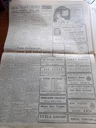 Bayram Gazetesi - 29 Ağustos 1946 -Yolumuzun Ötesi Yazan Nadir Nadi Köşe Yazısı - Başbakan Recep Peker İstanbul'da - Amerikan Donanması İstediği Yere Gidebilir Fotoğrafı - Ukraynanın Yaptığı Manasız Şikayet - Şeker Bayramı Çok Neşeli Geçiyor Fotoğraf - Cemal Nadir Karikatür - Eski Günlerin Canlı Tarihi Yazan Kemal Salih Sel - Bayram Sesleri Yazan Rakım Çalapala - İzmir Üzüm Fiyatları İlan Edildi - Küçük Hikaye Bir Bayram Hediyesi Yazan Ahmed Hidayet Reel -  Bayram Şakaları Yazan Burhan Felek - Beynelmilel Resim Sergisine Davet Edildik - Büyük Sanatkar Safiye Ayla ve Bestekar Mekanı Sadi Işılay Tepebaşı Bahçesinde - Mısır Çarşısı Lokantası Bayram Günleri Açıktır - Aşk Yarışı Ar Sinemasında - Mualla Gökçay İsmail Dümbüllü Ve Suzan Yakar Yakartepe Gazinosunda - Ali Muhiddin Hacı Bekir Karaköy Ve Kadıköy Şubeleri - Kibar Defne Sabunu - Fenni Sünnetçi Emin Fidan - Yeni Universal Jeep - Bulmaca - Elia Radyoları - Münir Nurettin Ve Arkadaşları Cağaloğlu Çiftesaraylar Bahçesinde