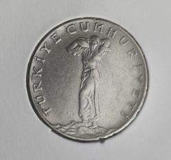 25 KURUŞ 1961