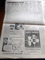 Cumhuriyet Gazetesi - 2 Eylül 1959 - Sanat Ve Politika Yazan Nadir Nadi Köşe Yazısı - OECE Heyeti Dün Ankara'ya Geldi - Hind Çin Çatışması Büyüyor - Kıbrıs'ta Çıkan Son İhtilafta Tutumumuz - Yeni Devlet Bakanı İzzet Akçal - Vatandaşın Çilesi 12 Röportajı Yapan Feyyaz Tokar Yazı Dizisi - İzmir'de NATO'ya Davetiye Gönderilmemiş - Şehit Teğmen Dinçer Akkanın Cenaze Töreninde Bir Görünüş - Ortadirek Yazan Yaşar Kemal Yazı Dizisi - Atatürk Büyük Taarruzu Günü Gününe Bildiriyor Yazan Haluk Yusuf Şehsuvaroğlu Yazı Dizisi - Türkiye İş Bankası - Koruyucu Melekler Çizgi Roman - Bay Oscar Karikatür - Bugünkü Radyo Programı - Buğday Bankası - Küçük Kıyametler Yazan Burhan Felek Köşe Yazısı - Türkiye İle İspanya Arasında Vize Kalktı - Ece Zeytinyağları - Sutopu Şampiyonası Galatasaray Modaspor Maçı Heybeliada'da - Fenerbahçe Kasımpaşa Maçı - Galatasaray 2. Reisi Ahmed Güre Modaspor'a Cevap Verdi - Milli Kürek Takımı Dün Yurda Döndü - Modaspor'un Son Kadrosu Fotoğrafı