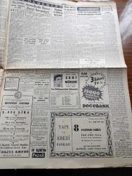Cumhuriyet Gazetesi - 9 Eylül 1956 - Otuz Dördüncü 9 Eylül - Başkumandan Müşir Gazi Mustafa Kemal Ve Büyük Erkanı Harbiye Reisi Müşir Fevzi Paşalar 34 Yıl Evvel İzmir'e Girerken Fotoğraf - Banka Kredilerini Yüzde 20 Arttıran Karar Çıktı - Harp Okulları İçin Kararlaşan Yeni Sistem - Celal Bayar'ın Marmara Gezisi - Milli Eğitim Bakanı Ahmed Özel Ortaokullarda Din Derslerinin Nasıl Okutulacağını Anlattı - Pakistan Başbakanı Muhammed Ali İstifa Etti - Kıbrıs'ta Basılan Karakol - Don Camillo'nun Küçük Alemi Çeviren Burhan Felek Yazı Dizisi - Geçmişten Mi Gelecekten Mi Yazan Hasan Ali Yücel - Aşktan Da Üstün Yazan Elizabeth Gaskell Yazı Dizisi - Kıymetli Sanatkar Zeki Müren Yeni Çiftesaraylar Bahçesinde -  Amerika'da Beyaz Zenci Kavgası - Haftanın Şakaları Yazan Burhan Felek - Mualla Mukadder Atakan Beyazparkta - Sinemalarda Göreceğiniz 80 Dünya Şaheserinden Bir Kaçı - Galatasaray Kasımpaşayı 3 0 Yendi - Fenerbahçe Adalet Karşılaşıyor - Fahri Somer