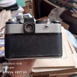 Zenith ET analog fotoğraf makinesi . Çalışır vaziyette  Temiz