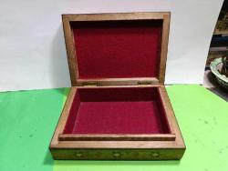 ÇY10------MARKUTERİ İŞÇİLİK ESKİ EL YAPIMI AHŞAP KUTU