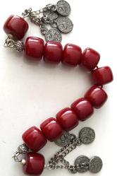 OSMANLI DÖNEMİ MALZEMEDEN YAPILMA ZAZA MODEL KIRMIZI RENKLİ PİRİNÇ PÜSKÜLLÜ MUHTEŞEM SIKMA KEHRİBAR TESPİH 2NNNR1 ÇOK NADİR