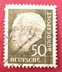 Almanya Pulu - Germany Stamp - Postadan Geçmiş Pul Filateli - 1958 DAMGALI - DR. THEODOR HEUSS TEMALI PUL , 50 PARA - YABANCI PULLAR, NOSTALJİK DOĞUM GÜNÜ HEDİYESİ