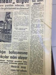 14 NİSAN 1959 - YENİ SABAH GAZETESİ - KIBRIS ANAYASA KOMİSYONU DÜN ÇALIŞMALARINA BAŞLADI, NİHAT ERİM - CHP GENİŞ BİR TEDKİK SEHAYATİ TERTİP ETTİ - IRAK'TAKİ TÜRKLERE YAPILAN BASKI - İHTİYAR HIRSIZ, HAKİMLERLE BAYRAMLAŞTI - CEZAYİRLİ FRANSIZLAR DE GAULLA'Ü YUHALADI - FAZLA VİSKİ İÇEN BİR GENÇ ÖLDÜ - FÜZE ve AY - MARMARADA KAYBOLAN 4 KİŞİDEN ÜMİT KESİLDİ - GİNA AMERİKA'DA - FETHİ BARS - JUDD SAXON - HASBİ TEMBELLER - CAFER İLE HÜRMÜZ, HAYK HAMMER, OĞUZ ARAL, ALTAN ERBULAK, MORT WALKER, KEN BALD, KARİKATÜR ÇİZİMLERİ - İSTANBUL BANKASI - ALLAH'IN DAĞLARI - SİYAVUŞGİL - ÇİZMECİ LASTİK SU BORULARI - NEHRU: ''TİBET'DE ÇARPIŞMA DEVAM EDİYOR'' - NUH'UN ANKARA MAKARNASI REKLAMI - YAPI ve KREDİ BANKASI 1950'LER REKLAMI - BELEDİYE ZABITA MEMURU RÜŞVET ALMIŞ - NEZİHE ARAZ - REŞAT EKREM KOÇU, OSMANLI - SADIK DEMİR, ŞİRİN TÜLİN, UÇAN ADAM, WAYNE BORING - SİNEMA, PASİFİK İNCİLERİ KRALI, ÇAPKIN KUMARBAZ, FOSFORLU CEVRİYE - GRİPİN 1950'LER - VİTA 1950'LER - ŞEHİR TİYATROLARI, NE UMURUN, TURGUT ATALAY