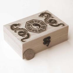 Denge Yin Yang ve Ejderha Figür Feng Shui Yakma Kazıma İşli El Yapımı Boyasız Ham Ahşap Kutu Sandık