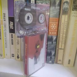 Rihanna Anti Kaset