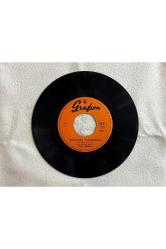 Zeki Müren - solsan da sararsan da - şarap Mahsen'de yıllanır - plak 8 puan