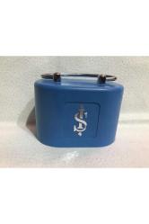 iş bankası plastik mavi kumbara karton kutusunda