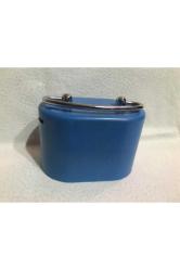 iş bankası plastik mavi kumbara karton kutusunda