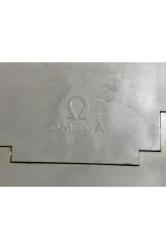 iş bankası plastik mavi kumbara karton kutusunda