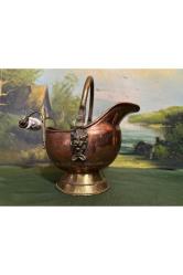 Kömür kovası şeklinde küçük boy bakır ve pirinçten avrupa obje - 21 cm x 15 cm x 19 cm ölçülerinde