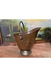 Antika bakır ve pirinç ten kömür kovası