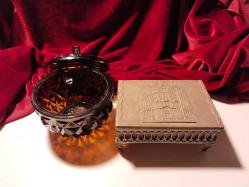 İŞ BANKASI OLDUKÇA ESKİ KUSURSUZ CAM ŞEKERLİĞİ VE SİGARALIĞI BİR ARADA