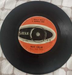 Mavi Işıklar - Ankara Rüzgarı, Wolly Bully, Bamble Bee 45'lik Nadir Plak 1966