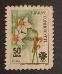 Türk Pulu - Turkish Stamp - Postadan Geçmiş Pul Filateli  -  NERGİS ÇİÇEĞİ TEMALI PUL 1985 ,50 LİRA - TÜRKİYE CUMHURİYETİ, NOSTALJİK DOĞUM GÜNÜ HEDİYESİ