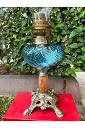 antika Fransız pirinç ve mermer gaz lambası 55 cm boyunda