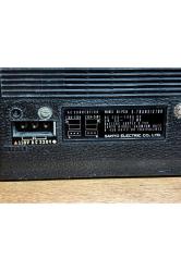 sanyo el radyosu - fm yoktur - çalışır durumda - deri kılıfında