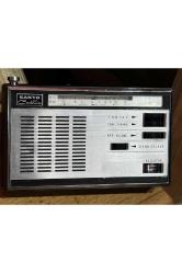 sanyo el radyosu - fm yoktur - çalışır durumda - deri kılıfında