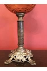 Fransız pirinç ve mermer Kaideli gaz lambası - 67 cm boyunda