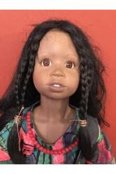 Avrupa porselen bebek 56 cm boyunda - serçe parmağı kırıktır