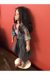 Avrupa porselen bebek 56 cm boyunda - serçe parmağı kırıktır