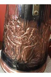 Fransız 51 cm boyunda porselen kulplu üzeri işlemeli bakır kömür kovası