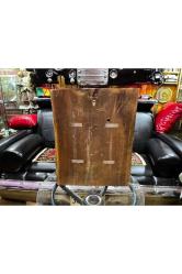 Avrupa Ahşap Üzerinde El Oyması At Figürü 45 Cm X 33 Cm X 6,5 Cm Ölçülerinde