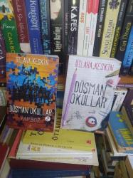DÜŞMAN OKULLAR 1 VE 2 ( 2 kitap takım )