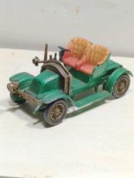 O18----LESNEY 1911 RENAULT İNGİLİZ METAL OYUNCAK ARABA--SOL FARI KIRIK